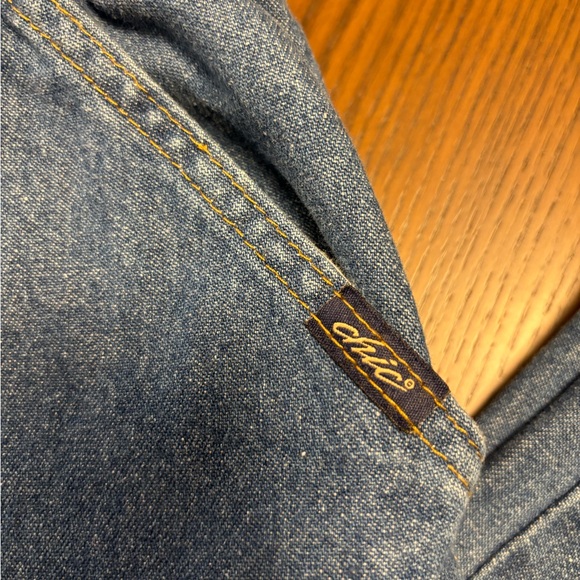 Vintage 80’s “Chic” high waisted Mom jeans - Picture 2 of 4